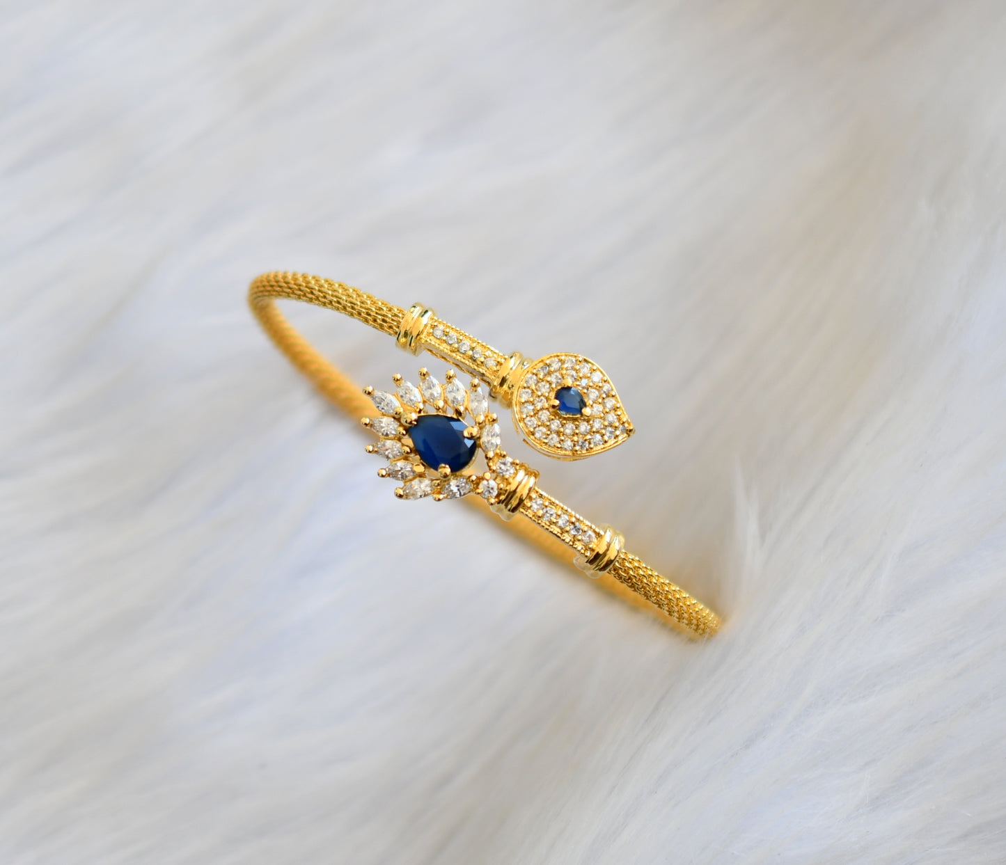 Gold tone Cz blue open type bracelet dj-10065