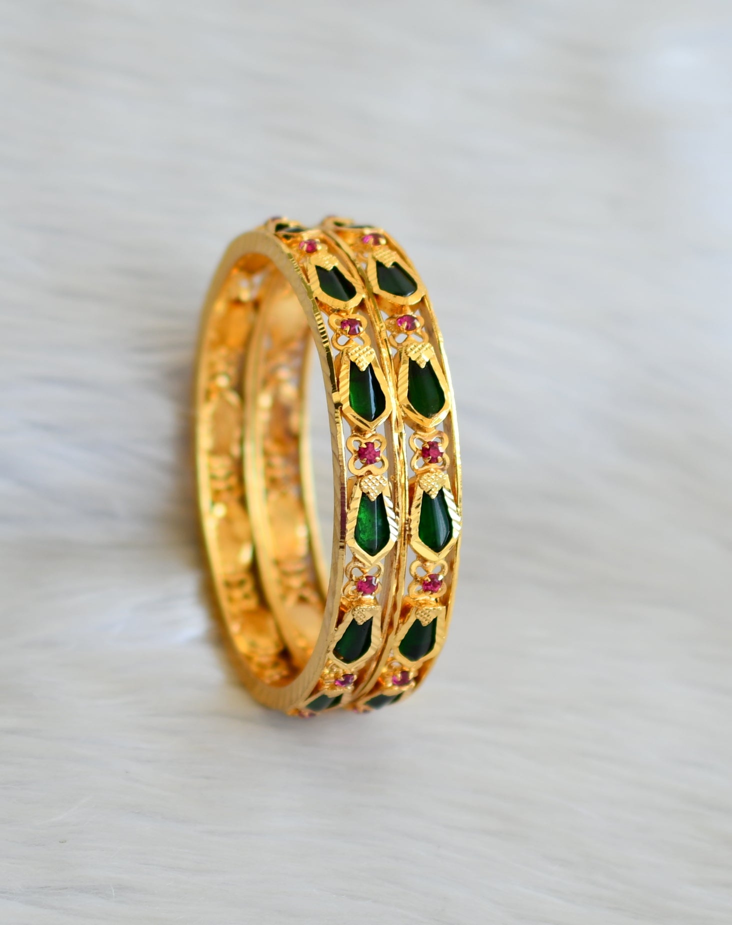 DREAMJWELL Beautiful Gold Tone Kerala Style Green Nagapadam Bangles- –  dreamjwell
