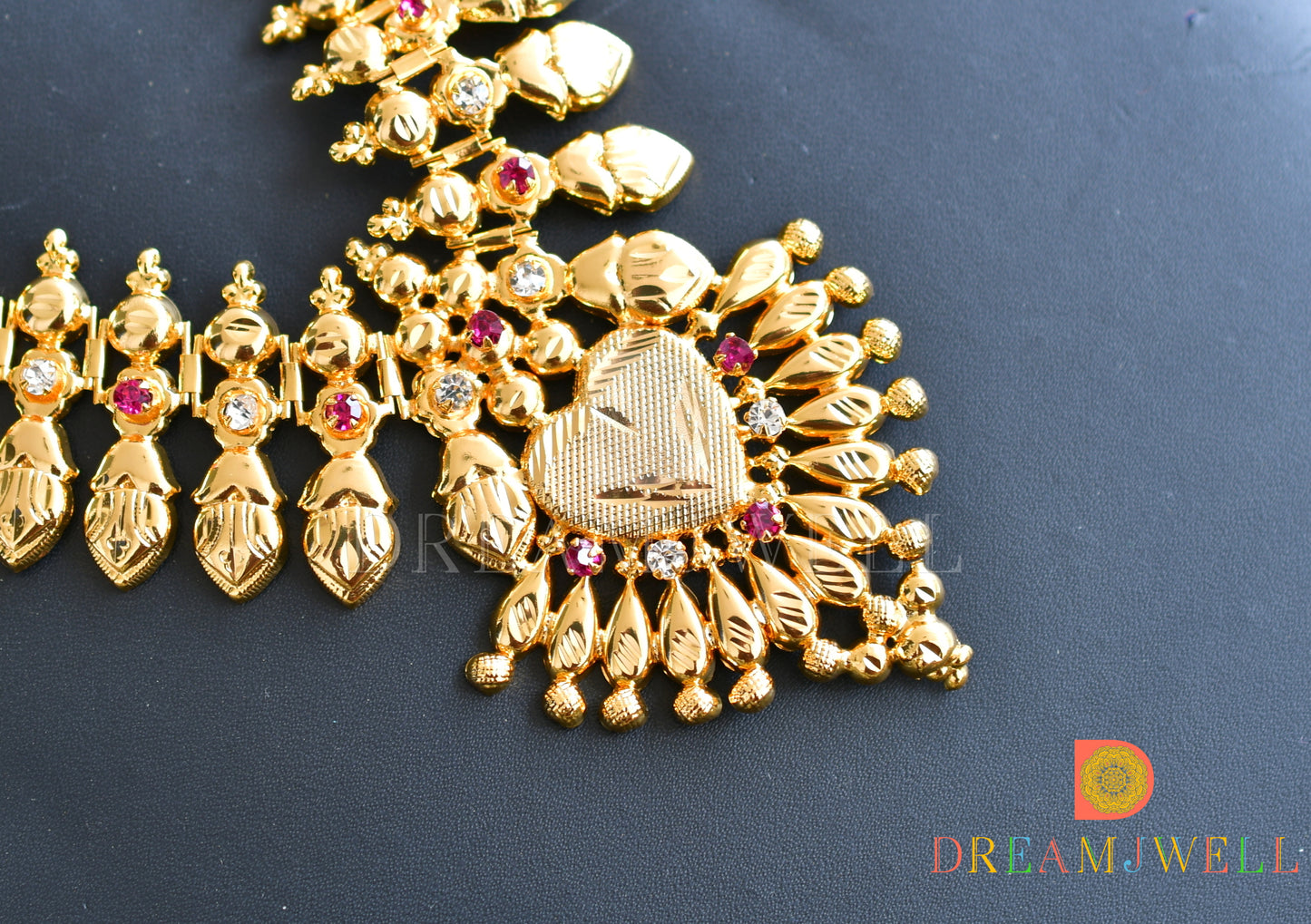 Gold tone pink-white stone Kerala style necklace dj-36844