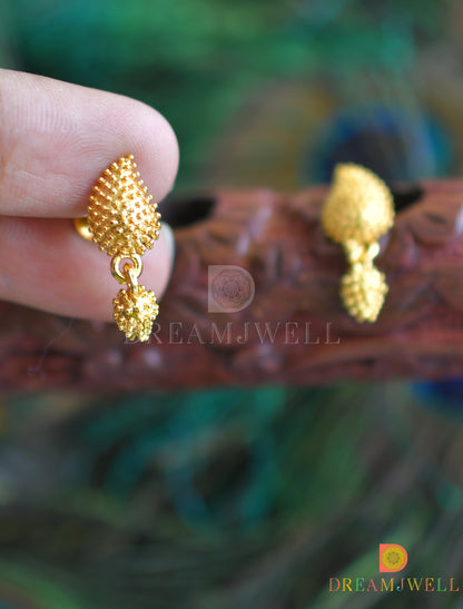 Gold tone mango small earrings dj-37638