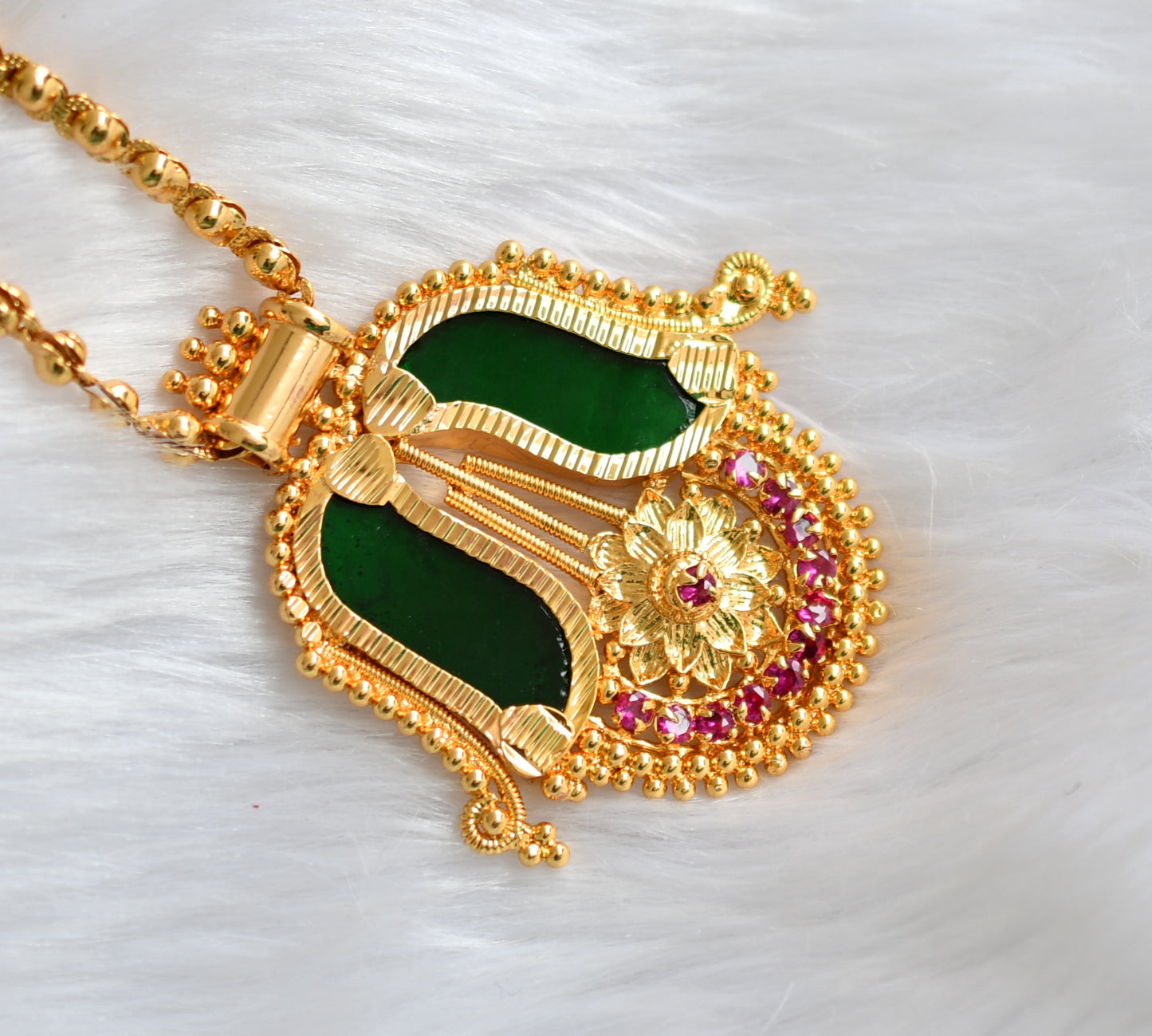 Gold tone Pink-green Kerala style pendant with chain dj-39221