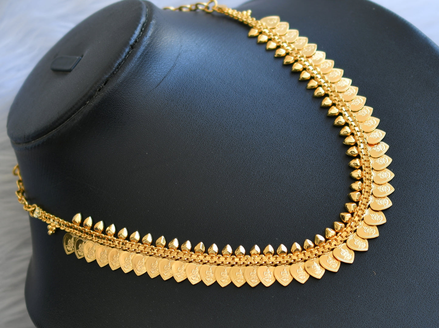 Gold tone Heart Lakshmi Kerala style necklace dj-40787