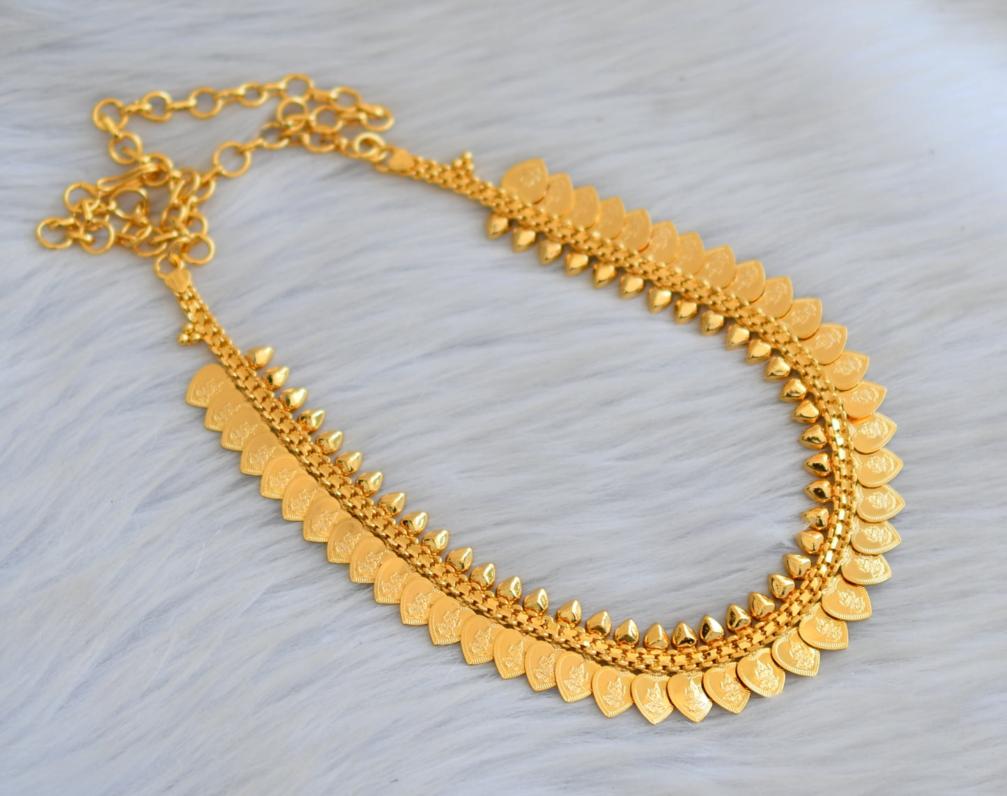 Gold tone Heart Lakshmi Kerala style necklace dj-40787