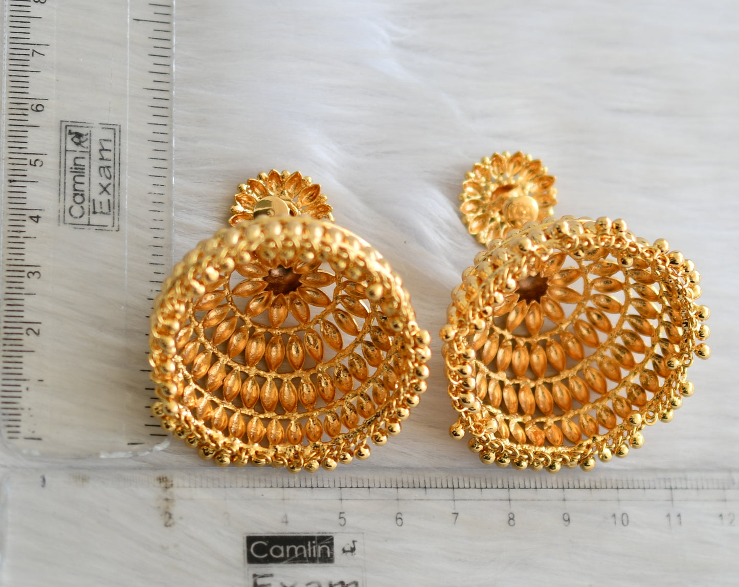 Gold tone Kerala style big jhumkka dj-40836