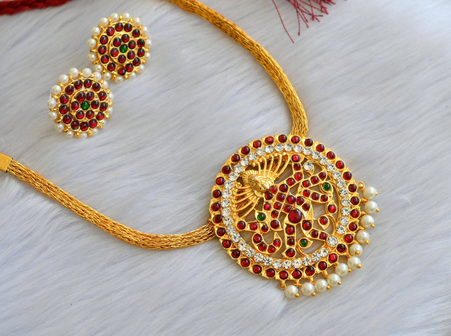 Gold tone kemp-green-white Natarajar necklace set dj-40861