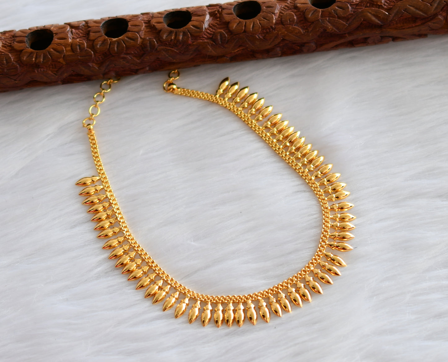 Gold tone pichi mottu kerala style necklace dj-33957