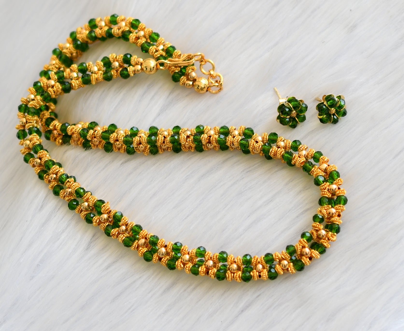 Small gold deals bead necklace