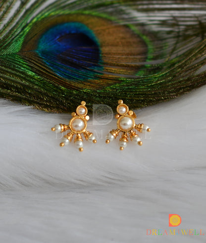 Gold tone pearl earrings dj-38506