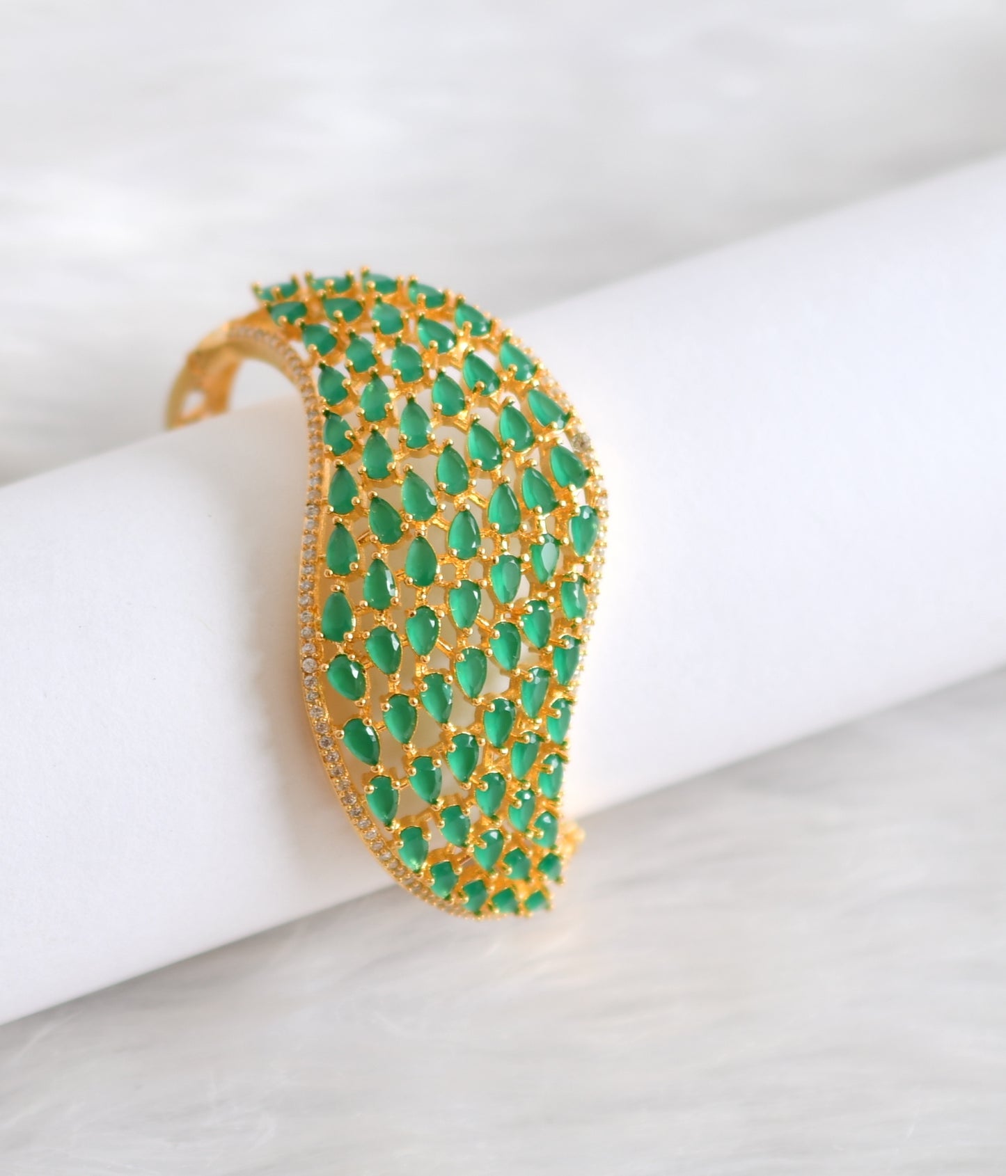 Gold tone cz emerald bracelet dj-19775