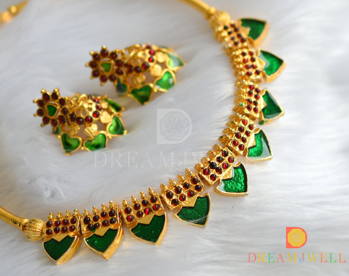 Gold plated kemp-green palakka necklace set dj-15926