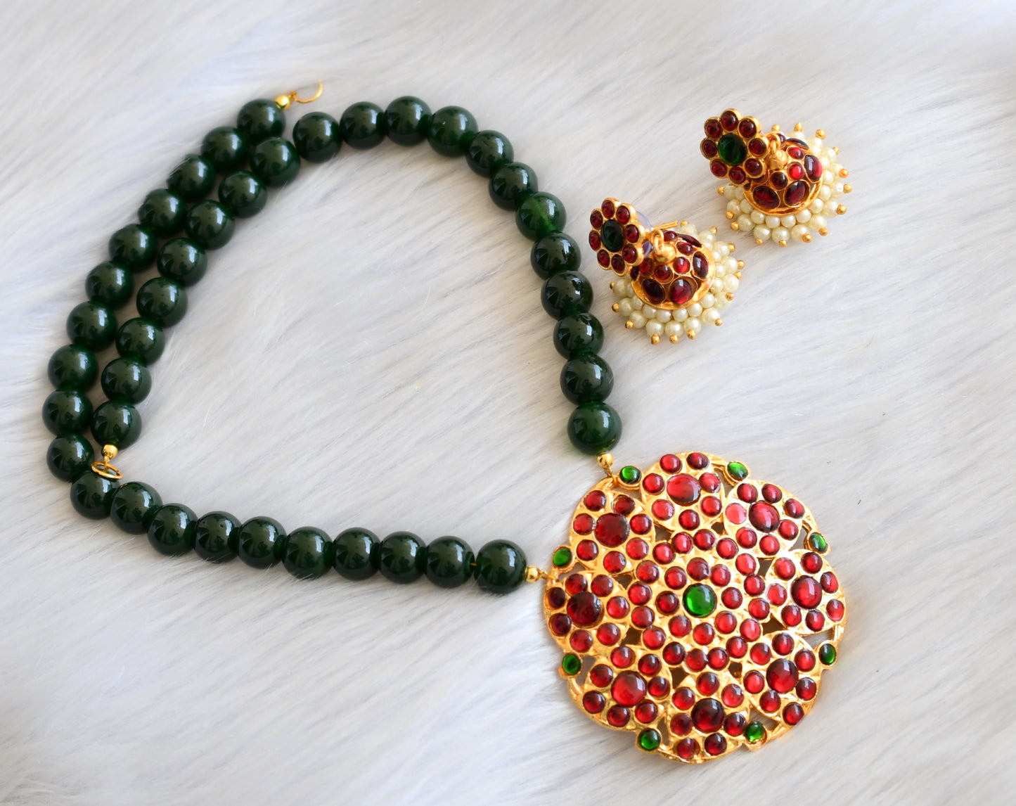 Gold tone kemp-Green beaded Mango temple necklace set dj-14998