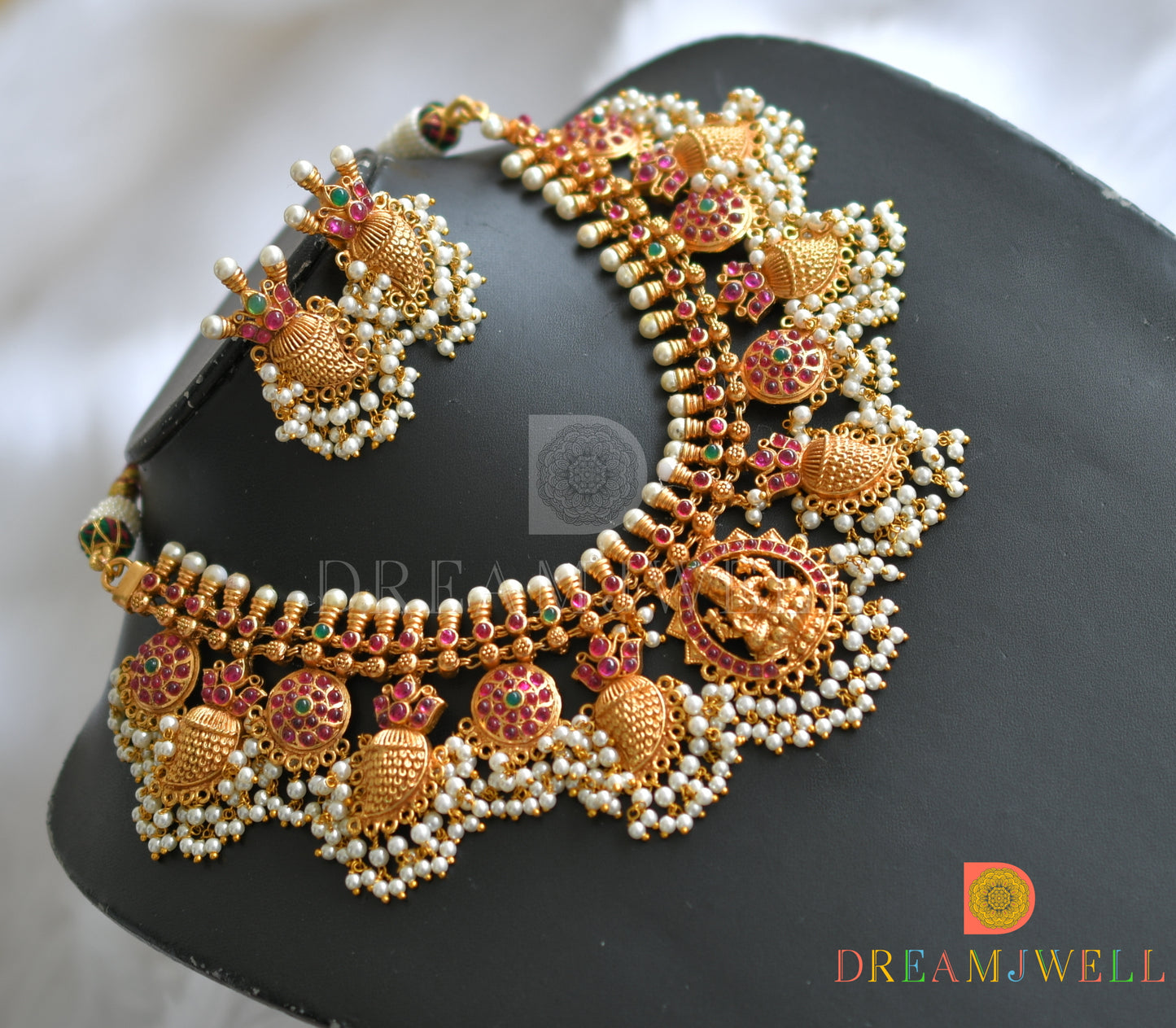 Matte finish kemp-green Lakshmi gutta pusalu necklace set dj-27479