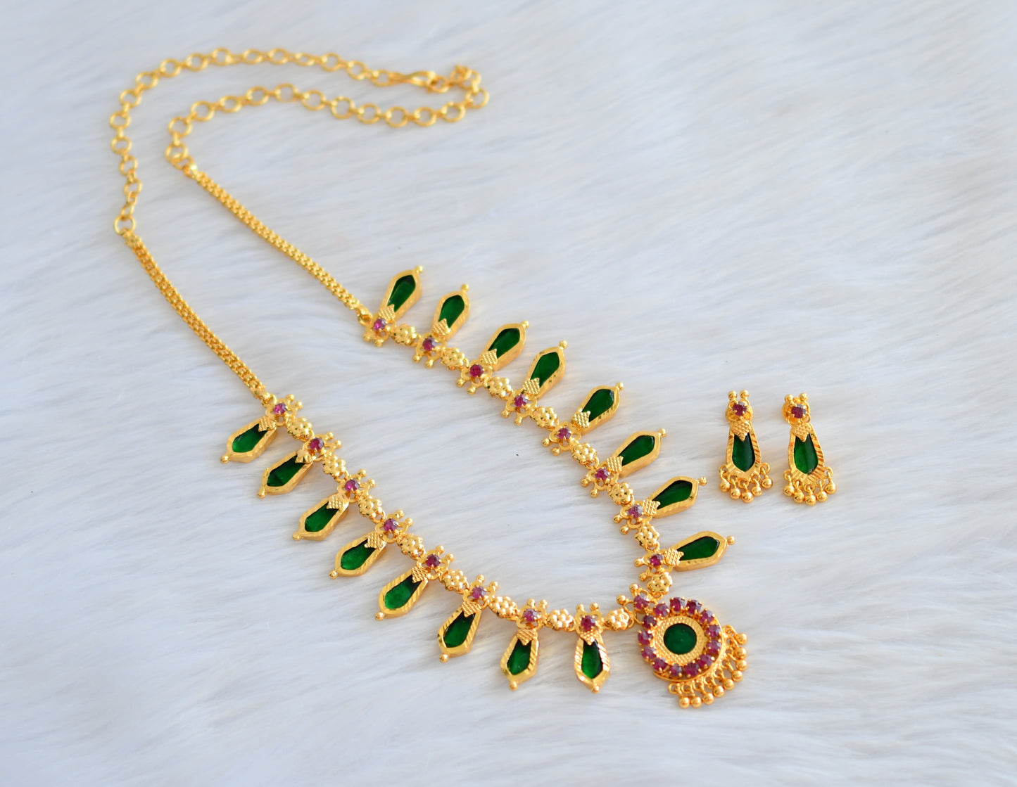 Gold tone pink-green nagapadam necklace set dj-33658