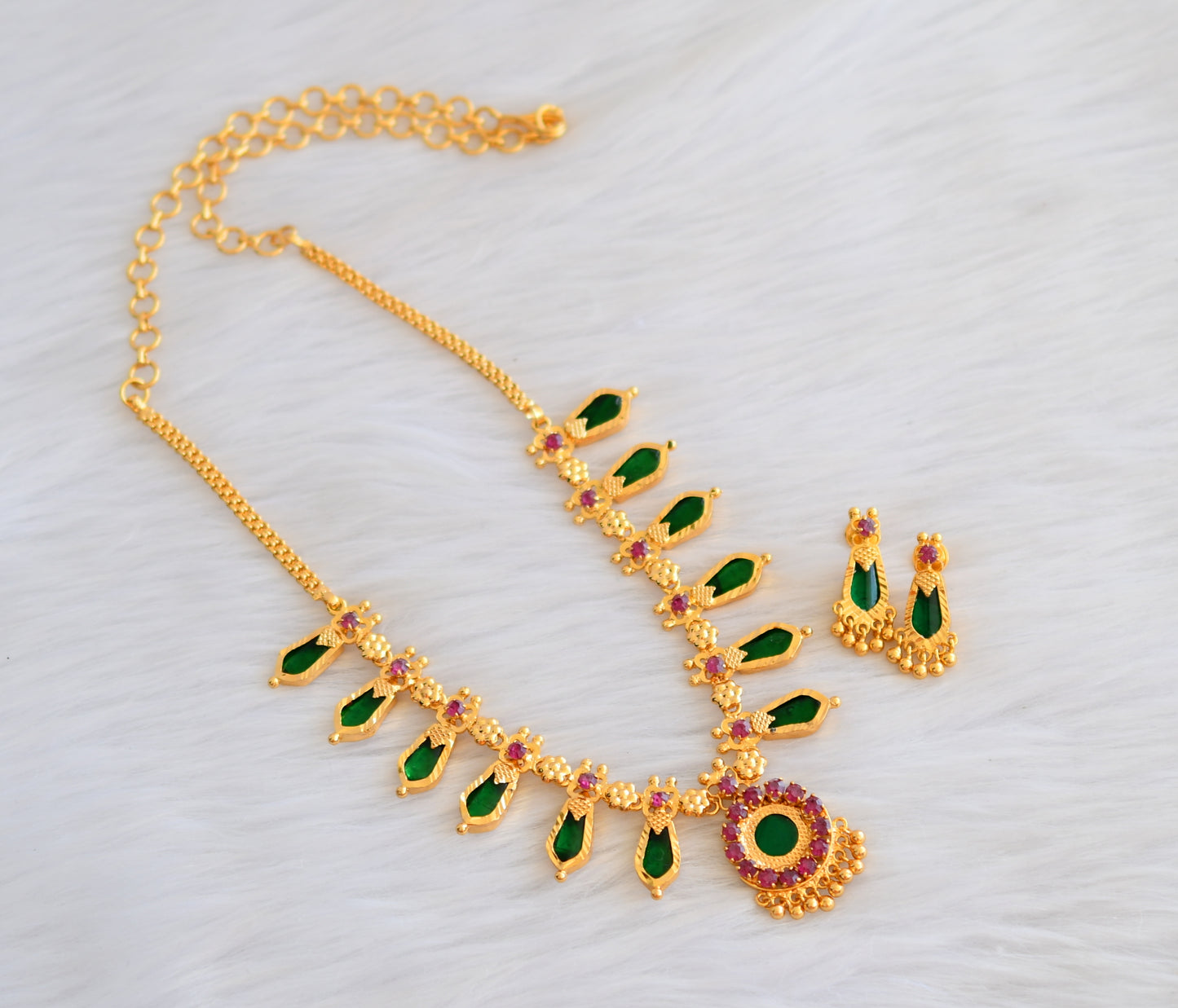 Gold tone pink-green nagapadam  necklace set dj-33656