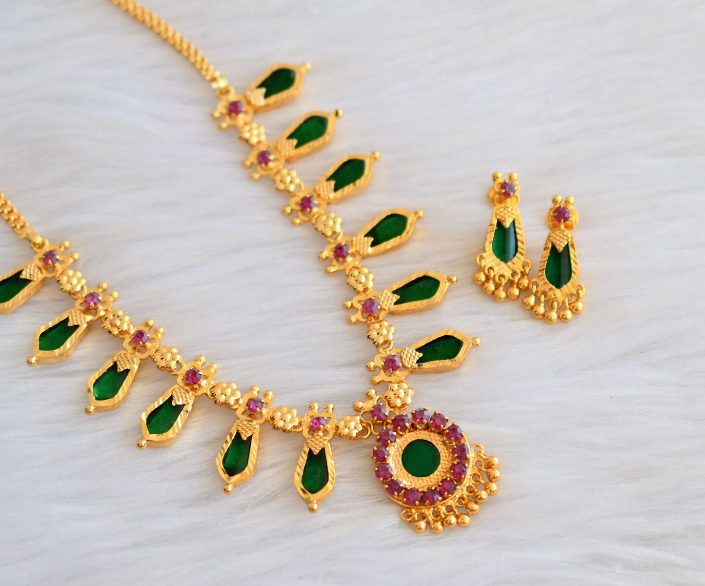 Gold tone pink-green nagapadam  necklace set dj-33656