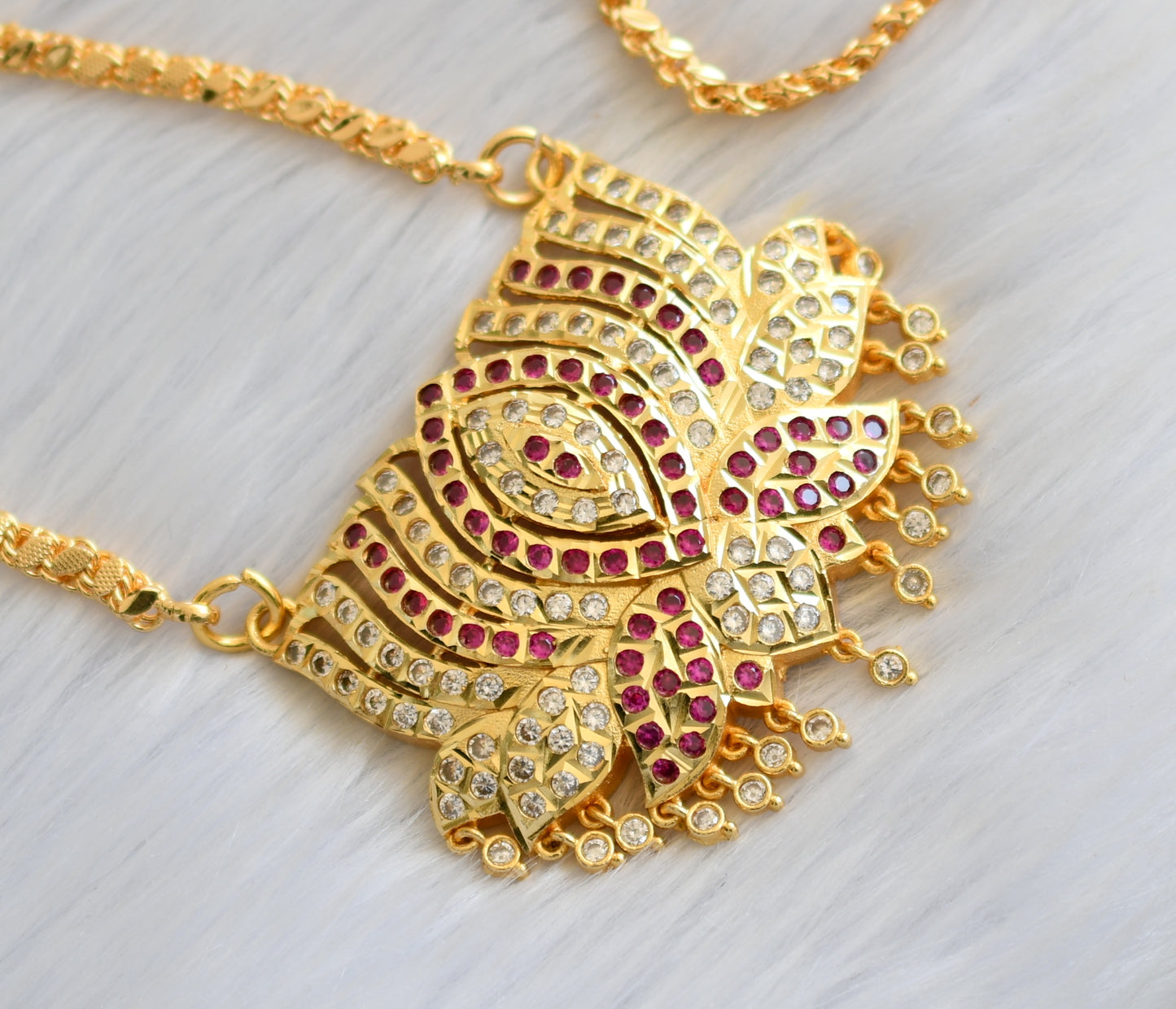 Gold tone ruby-white Lotus South Indian pendant with chain dj-40899