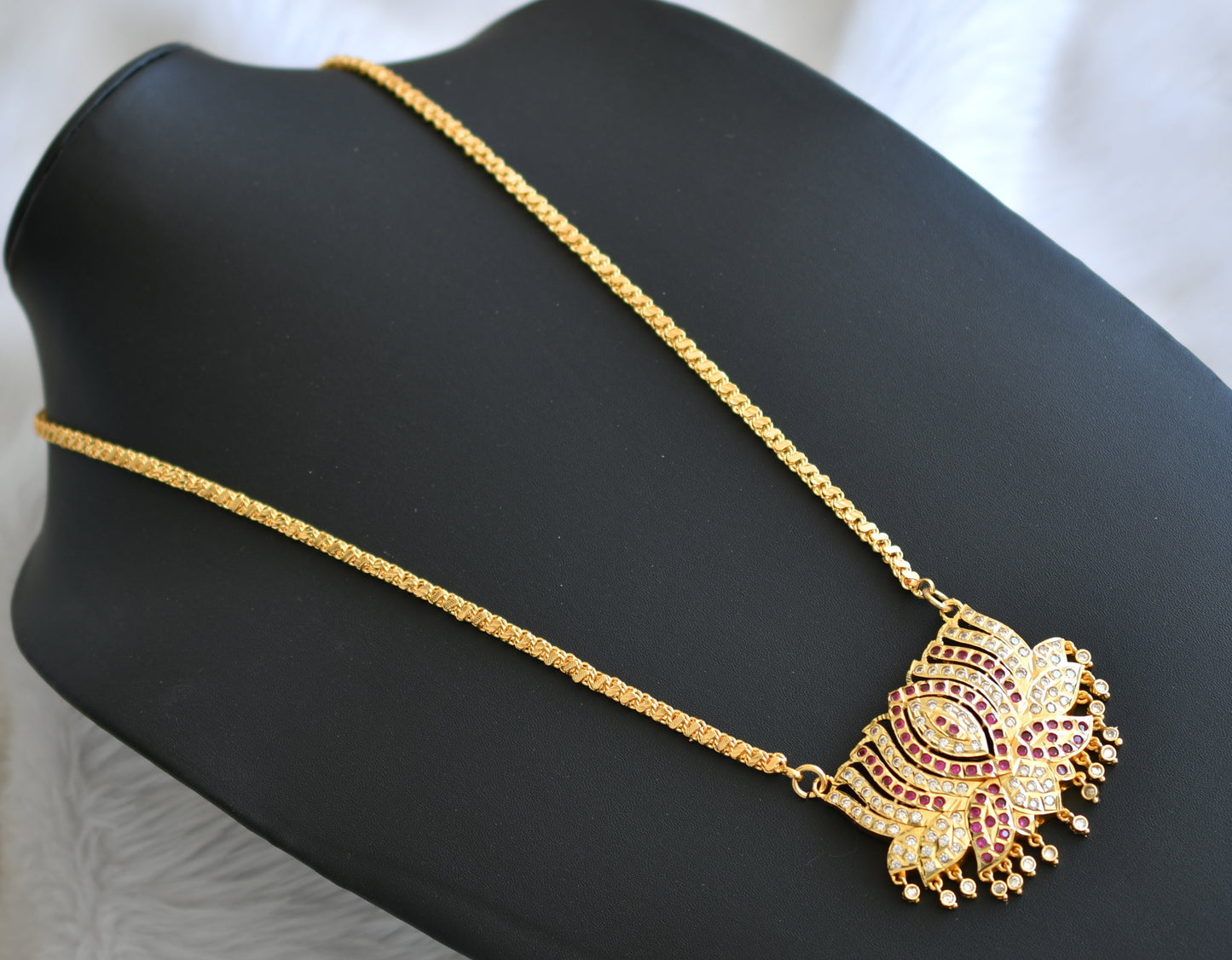 Gold tone ruby-white Lotus South Indian pendant with chain dj-40901