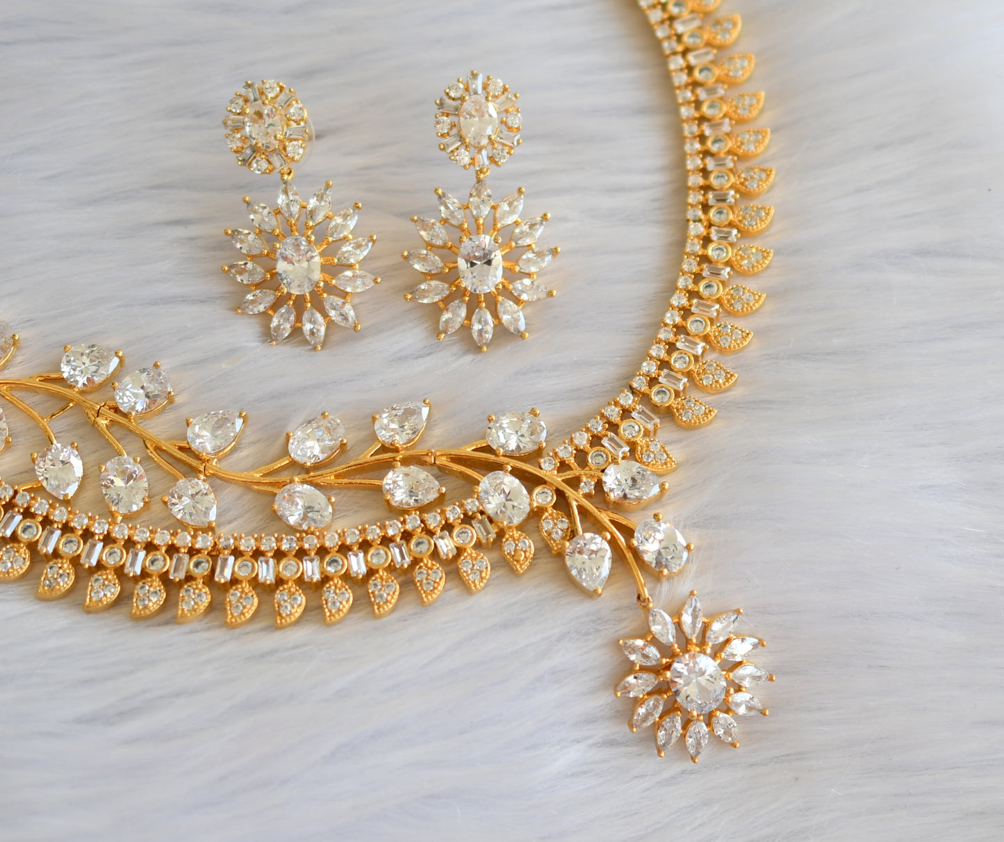 Gold tone cz white leaf necklace set dj-19419