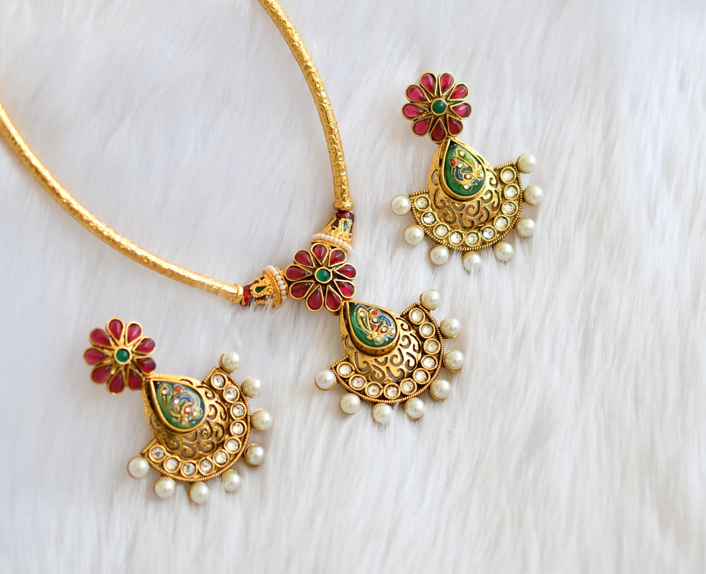 Gold tone kemp-green flower hand made necklace set dj-39301