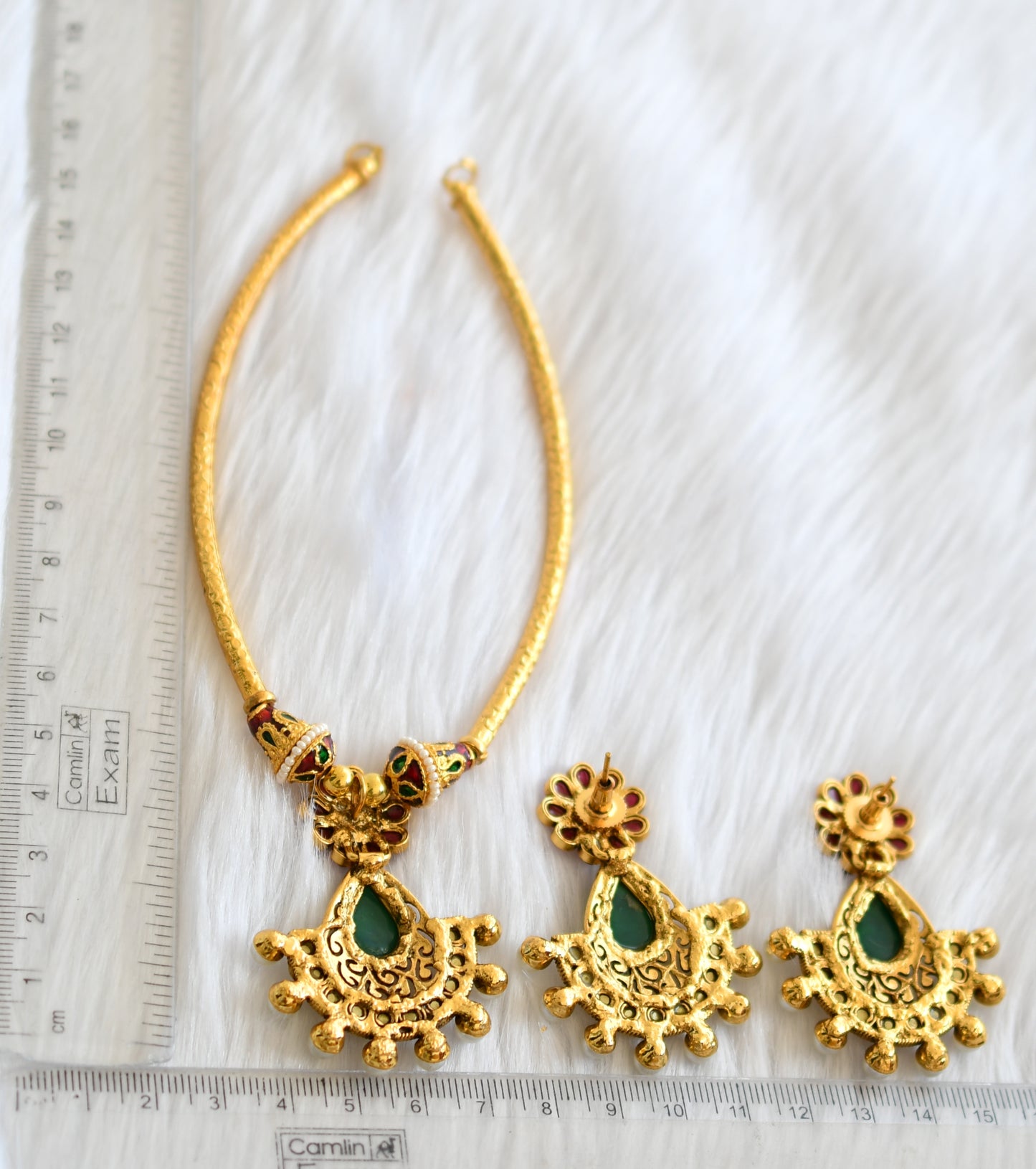 Gold tone kemp-green flower hand made necklace set dj-39301