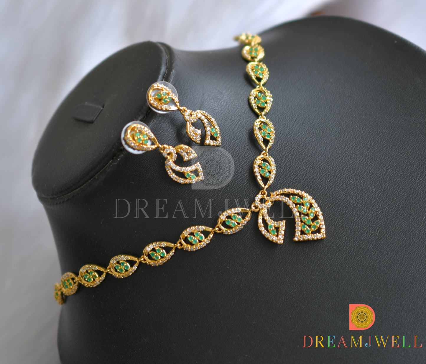 Gold tone green-white necklace set dj-01830