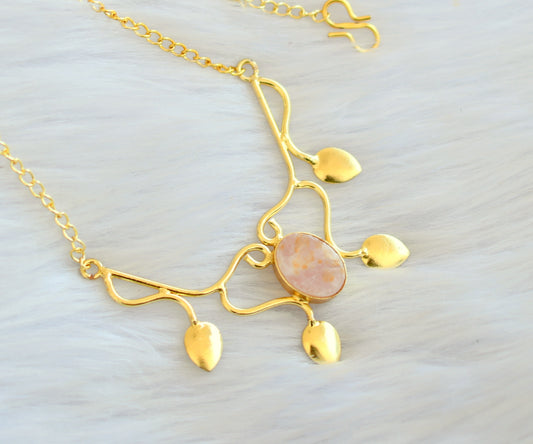 Gold tone baby pink stone pendant with chain dj-40065