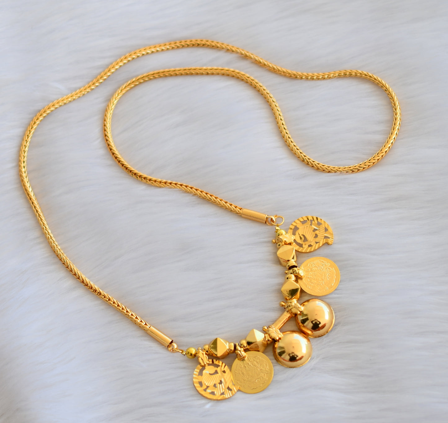 Gold tone Lakshmi-mango bottu mangalyam dj-39954