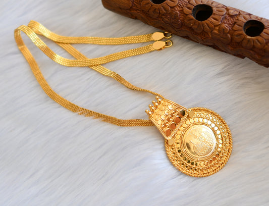 Gold tone Mecca round pendant with chain dj-39990
