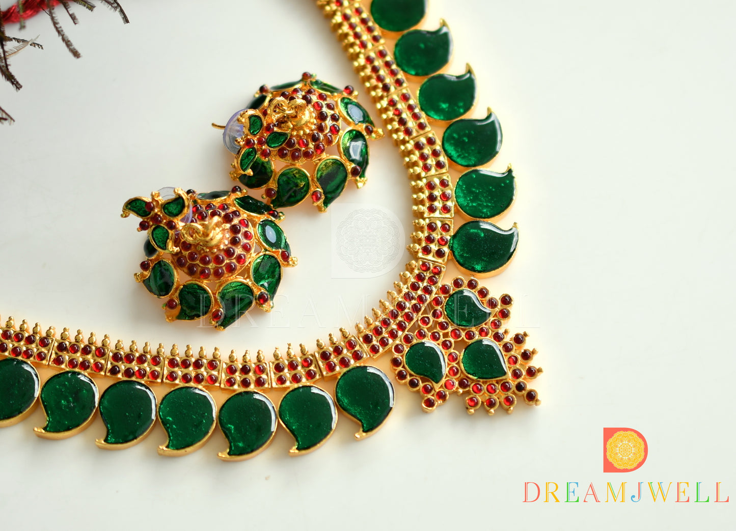 Gold tone green mango Kerala style necklace set dj-14669