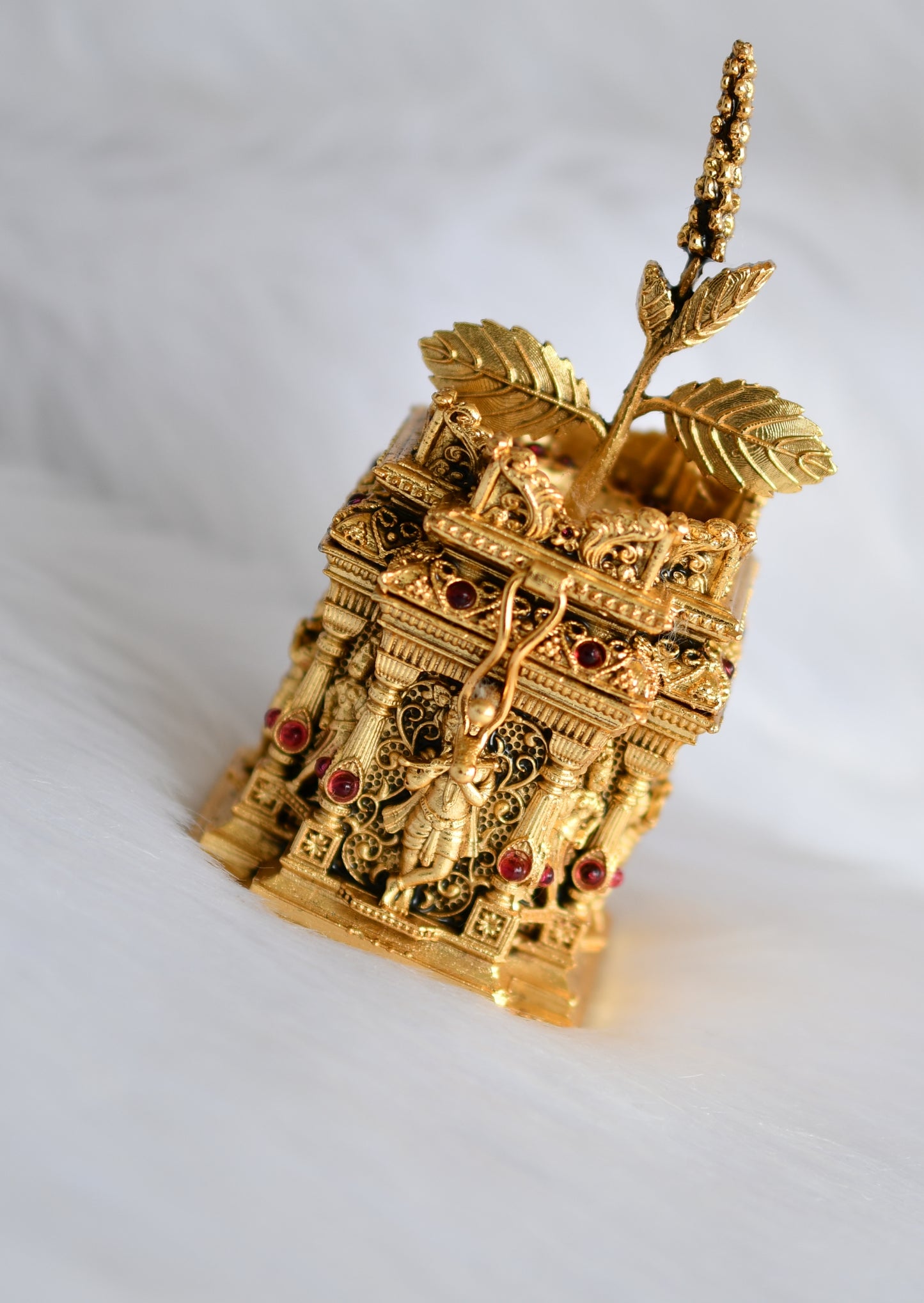 Antique gold kemp Thulasi Krishna Kumkum box dj-38602