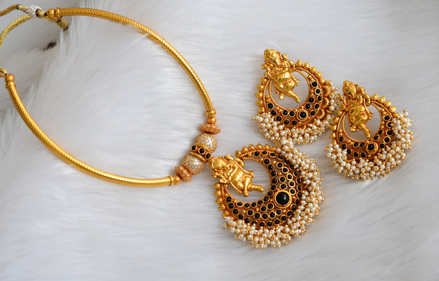 Antique gold tone black Ganesh pearl cluster necklace set dj-29549