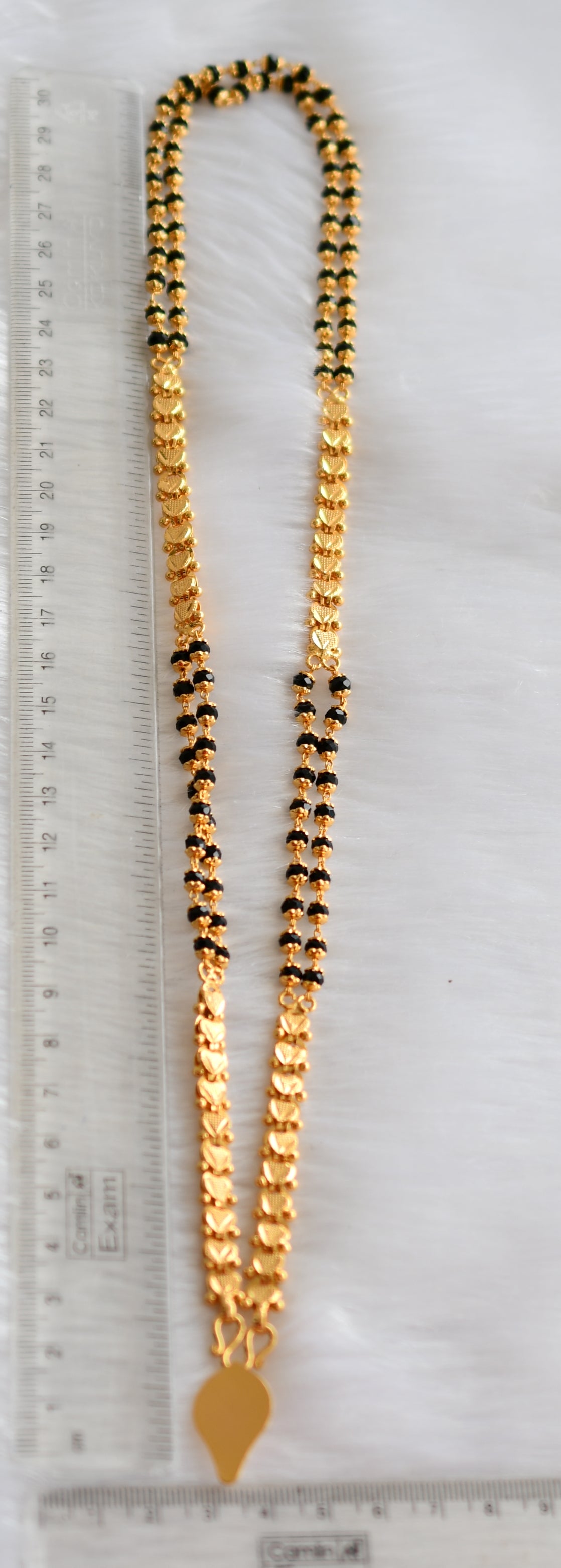 Gold tone elakka thali pendant with karimani mala dj-38593