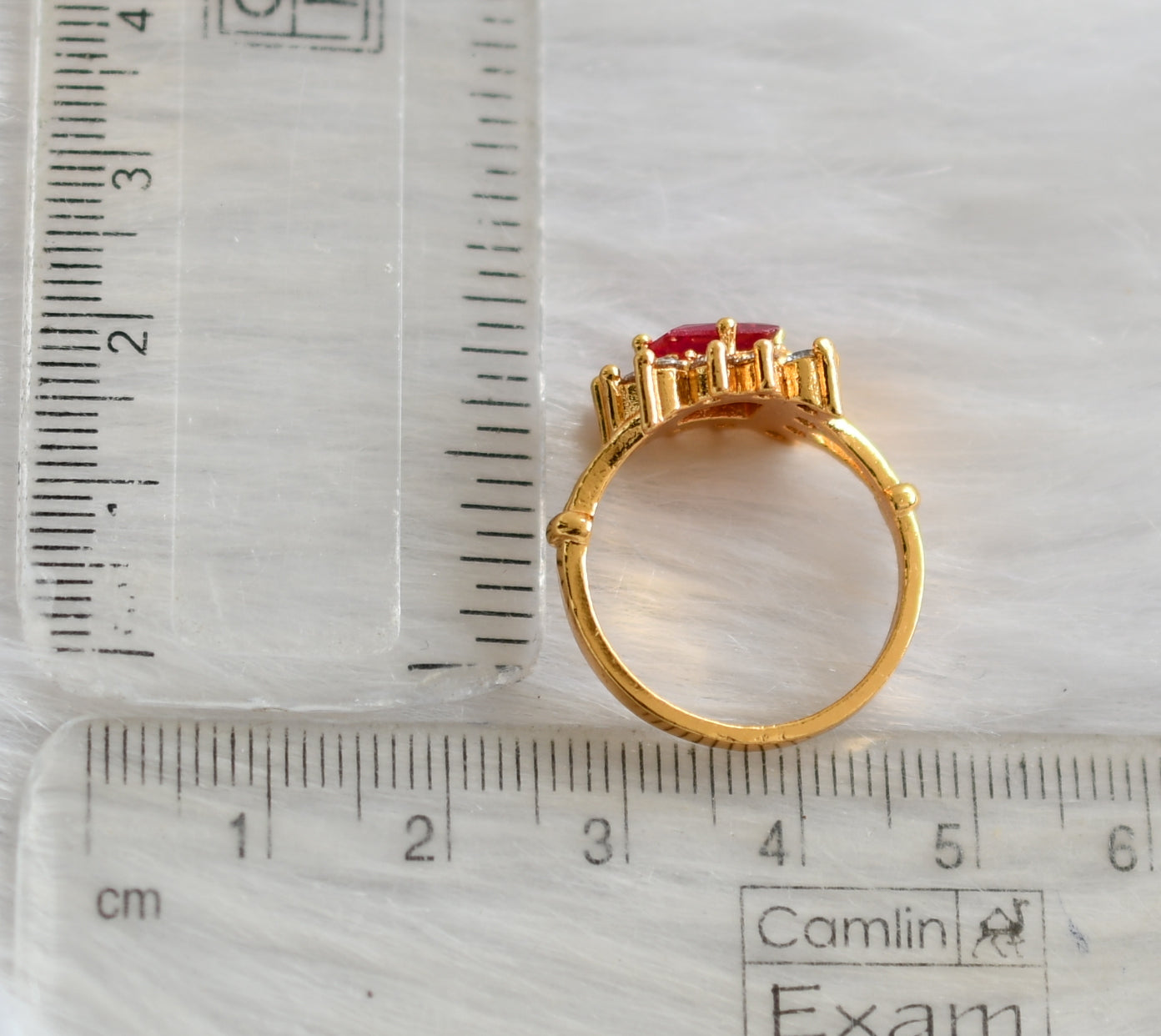 Gold tone cz white-ruby block stone finger ring dj-40049