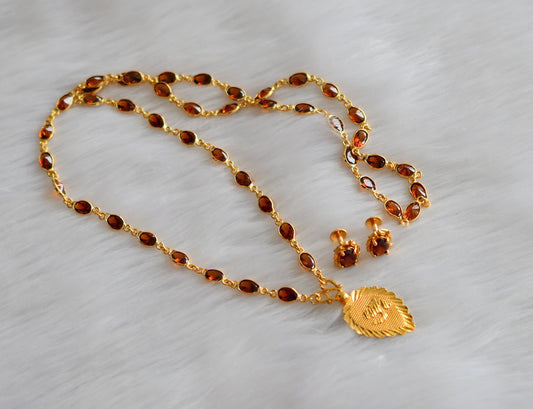 Gold tone brown 'om' pendant stone chain set dj-38595
