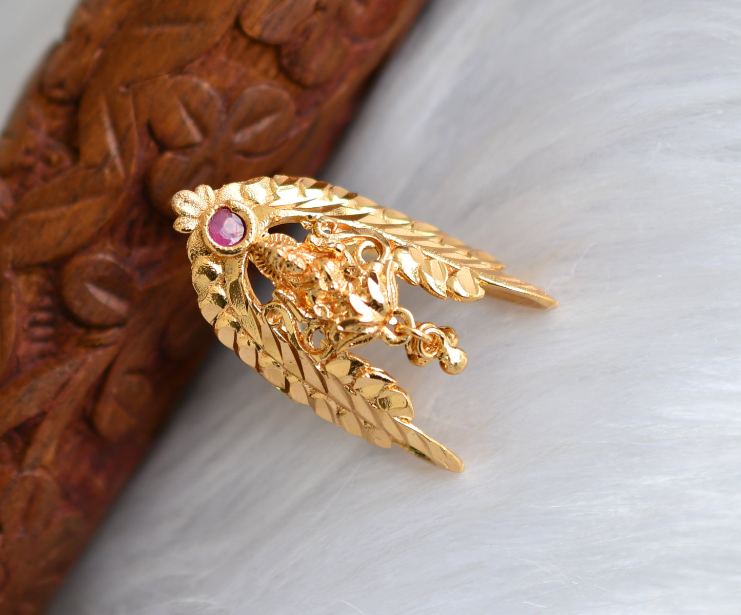 Gold tone ruby Lakshmi vanki finger ring dj-40031