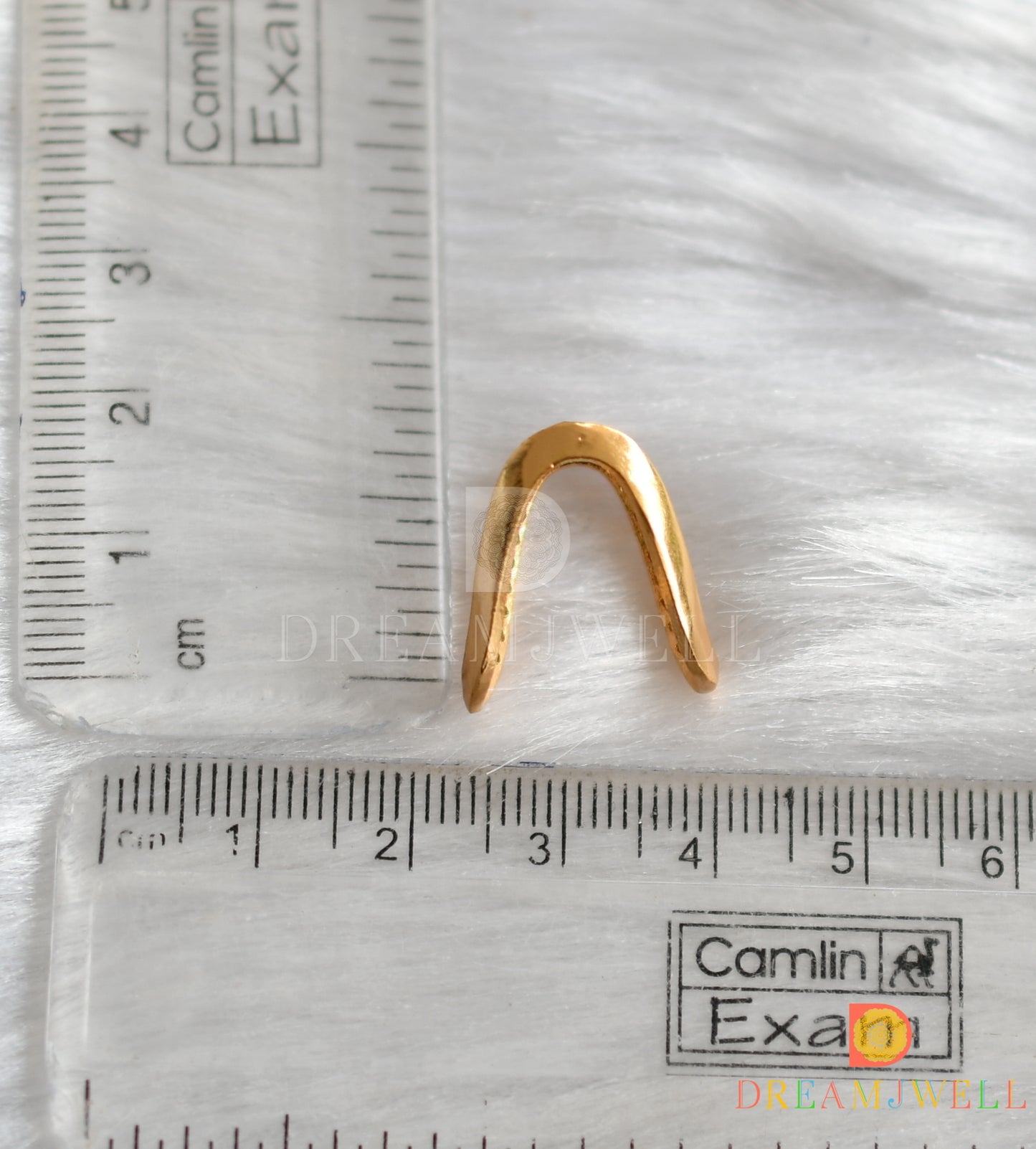 Gold tone ruby-white vanki finger ring dj-37869