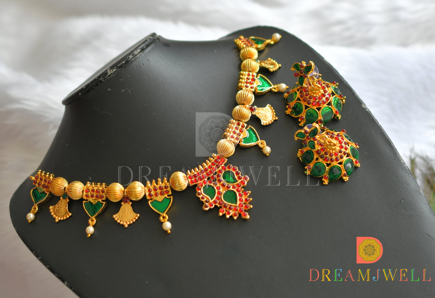 Gold tone Kemp-green palakka Kerala style hand made necklace set dj-37761