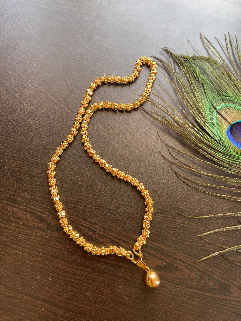 Gold tone chain with ball pendant dj-35755