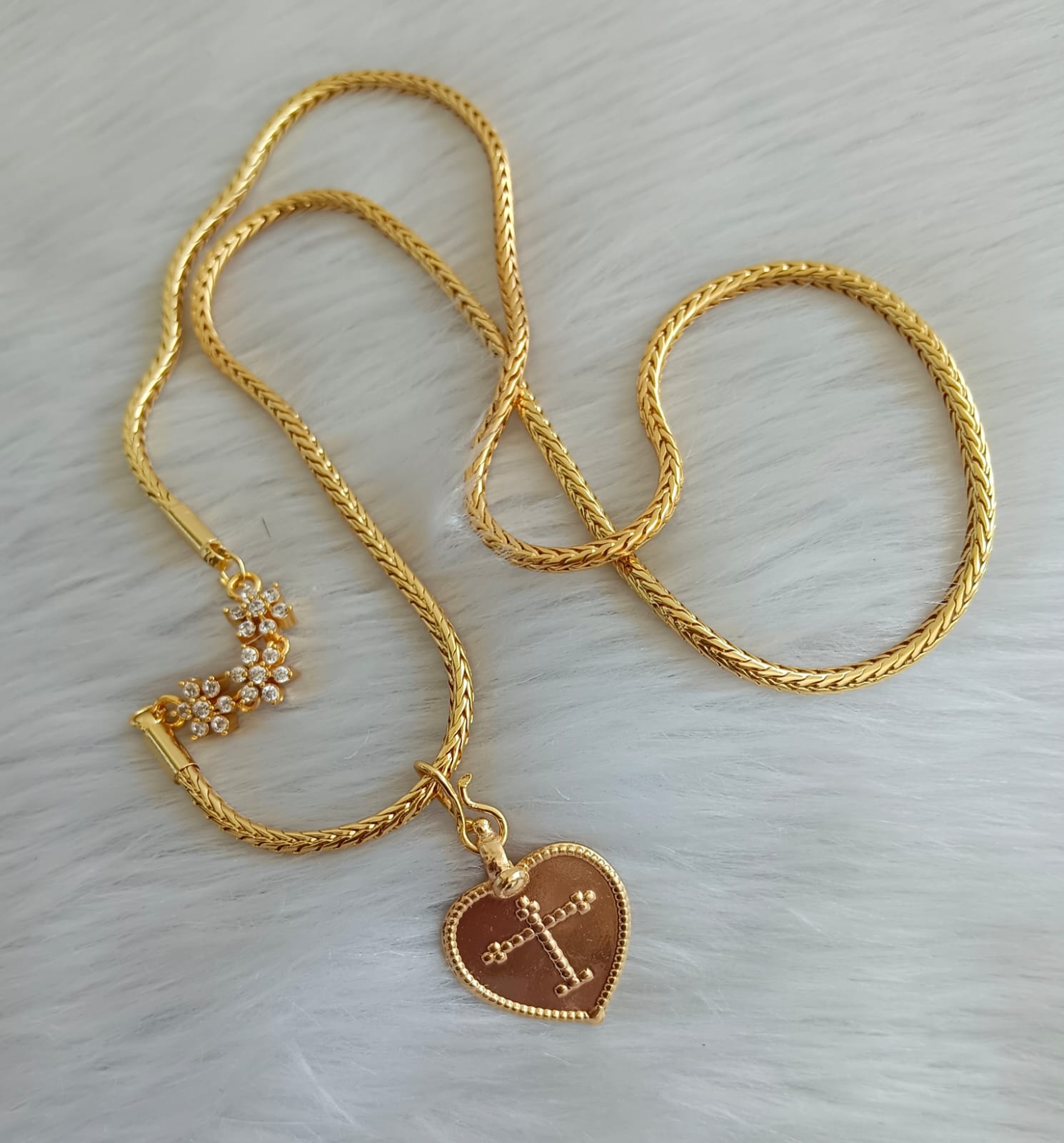 Christian wedding outlet chain locket