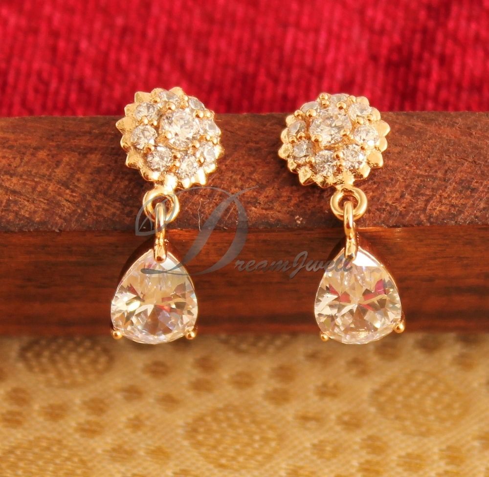 DREAMJWELL - Unique Gold Plated Cz-white Cute Studs -dj13042