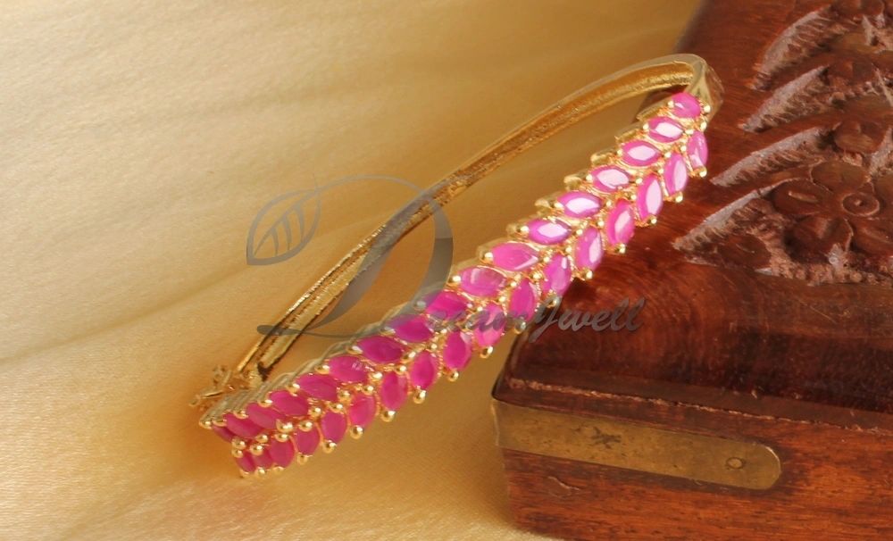 Ruby Yast Lock DREAMJWELL - Beautiful Cz Ruby Lock Type Bracelet DJ17772 – dreamjwell